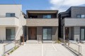 4号棟はスキップフロアを使ったワークスペースで空間の広がりのある20帖ＬＤＫが自慢の住まい。ペニンシュラキッチンの採用で視界も通りさらに広がりを感じられます。2階にはワイドタイプの物入れを装備し収納もしっかり。

☆パシフィックホームは照明・カーテンともに標準装備！☆
専属のインテリアコーディネーターが内装に合わせて選んでいます。

※建物面積は建築基準法の床面積です。一部インナーバルコニー、小屋裏収納、ポーチ部分、外部収納部分等、面積に含まれている場合があります。

※購入申し込みは随時受け付けております。