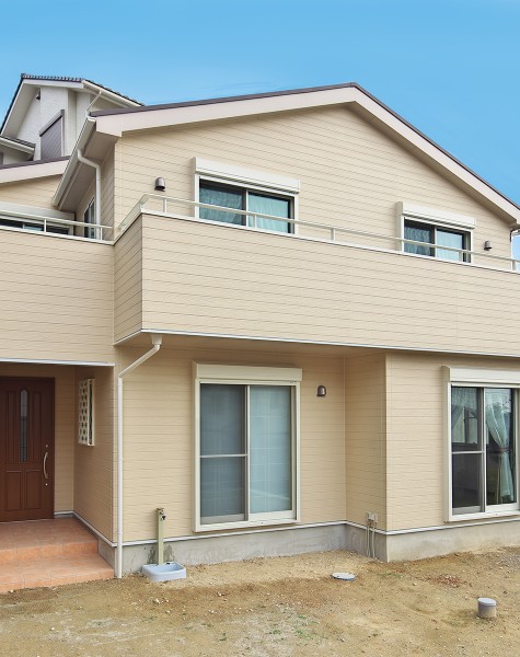 丘の上に立つ「アメリカンスタイル」