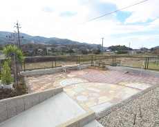 三世代がちょうどいい距離感で暮らす、収納いっぱいの二世帯住宅