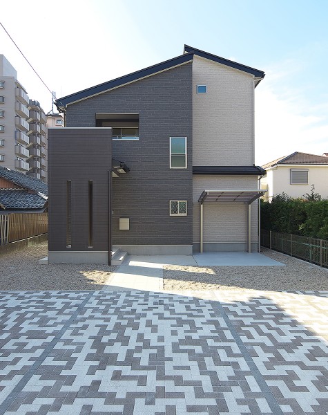 2世帯でもスッキリ暮らせる収納力のある家