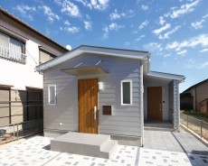 鎧張りがカッコイイほぼ平屋な暮らし